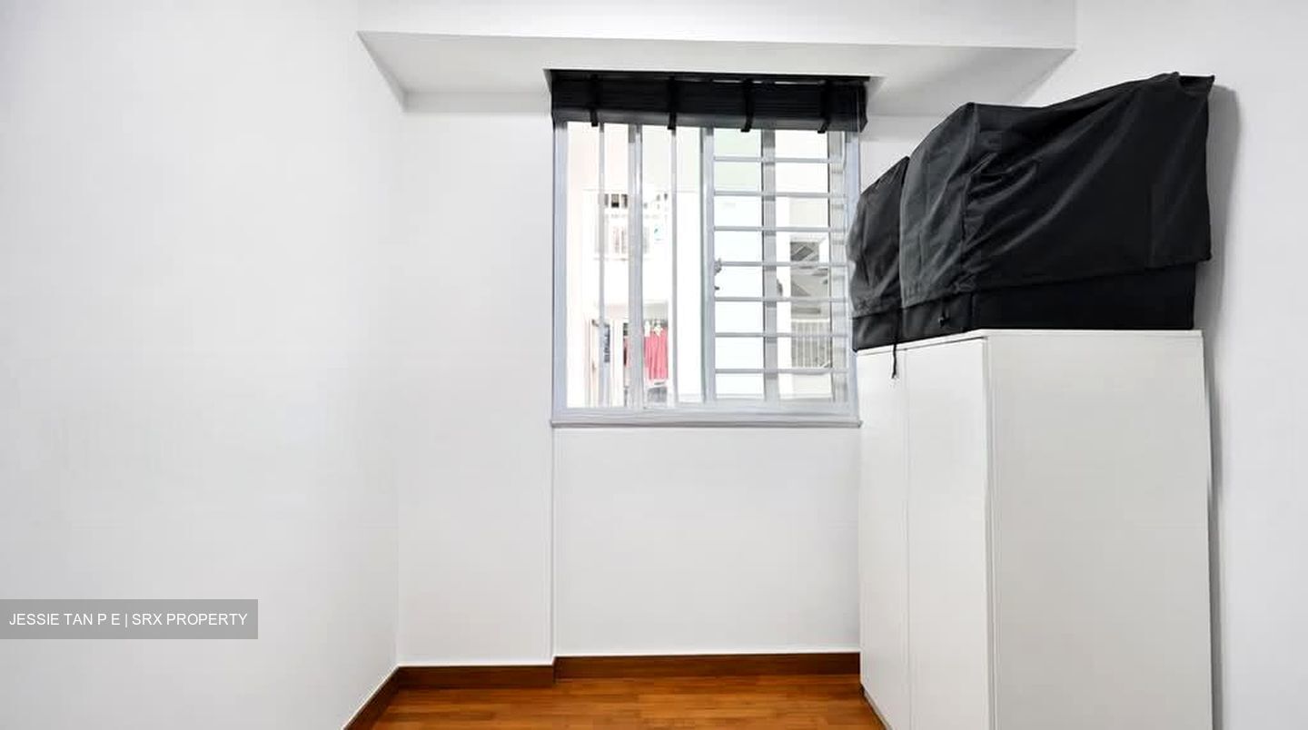 The Esparis (D18), Condominium #572147731